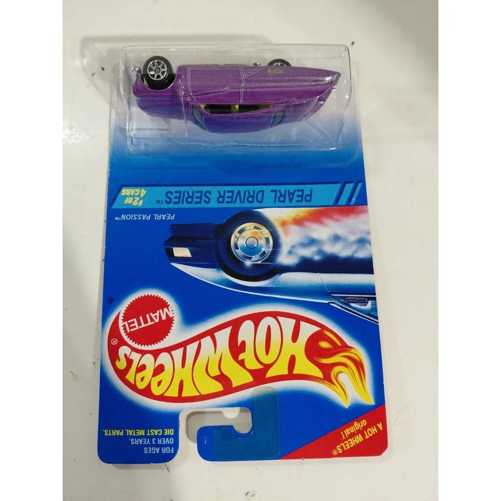 NIP Hot Wheels Pearl Drivers 1:64 DieCast Pearl Passion Mercury Coupe Car B